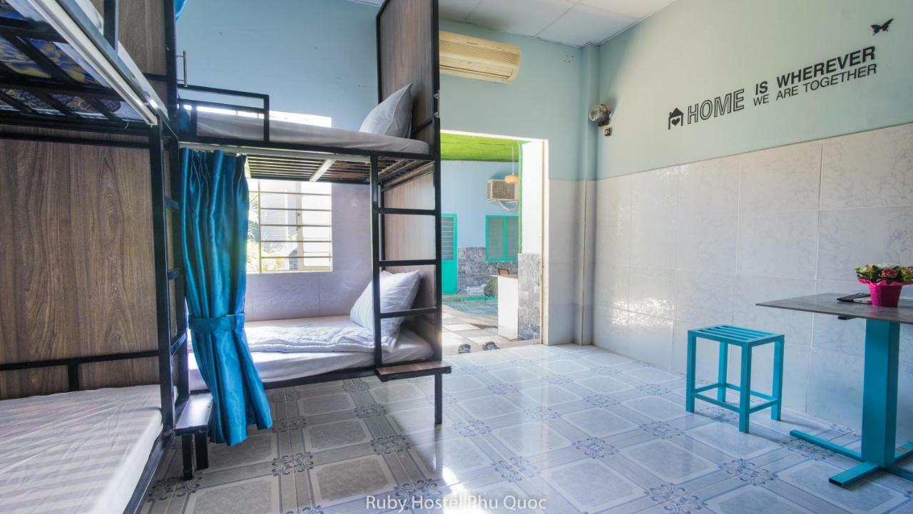 Ruby Phu Quoc Hostel Exterior foto