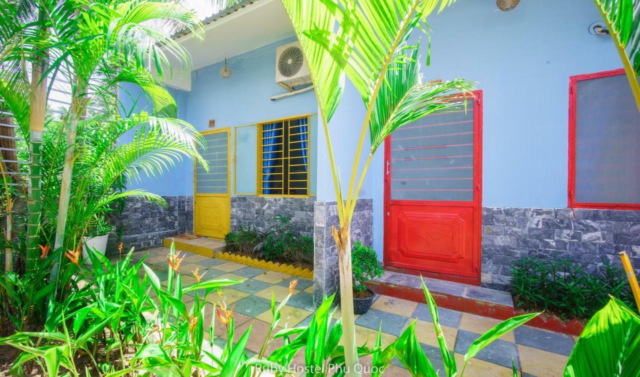 Ruby Phu Quoc Hostel Exterior foto